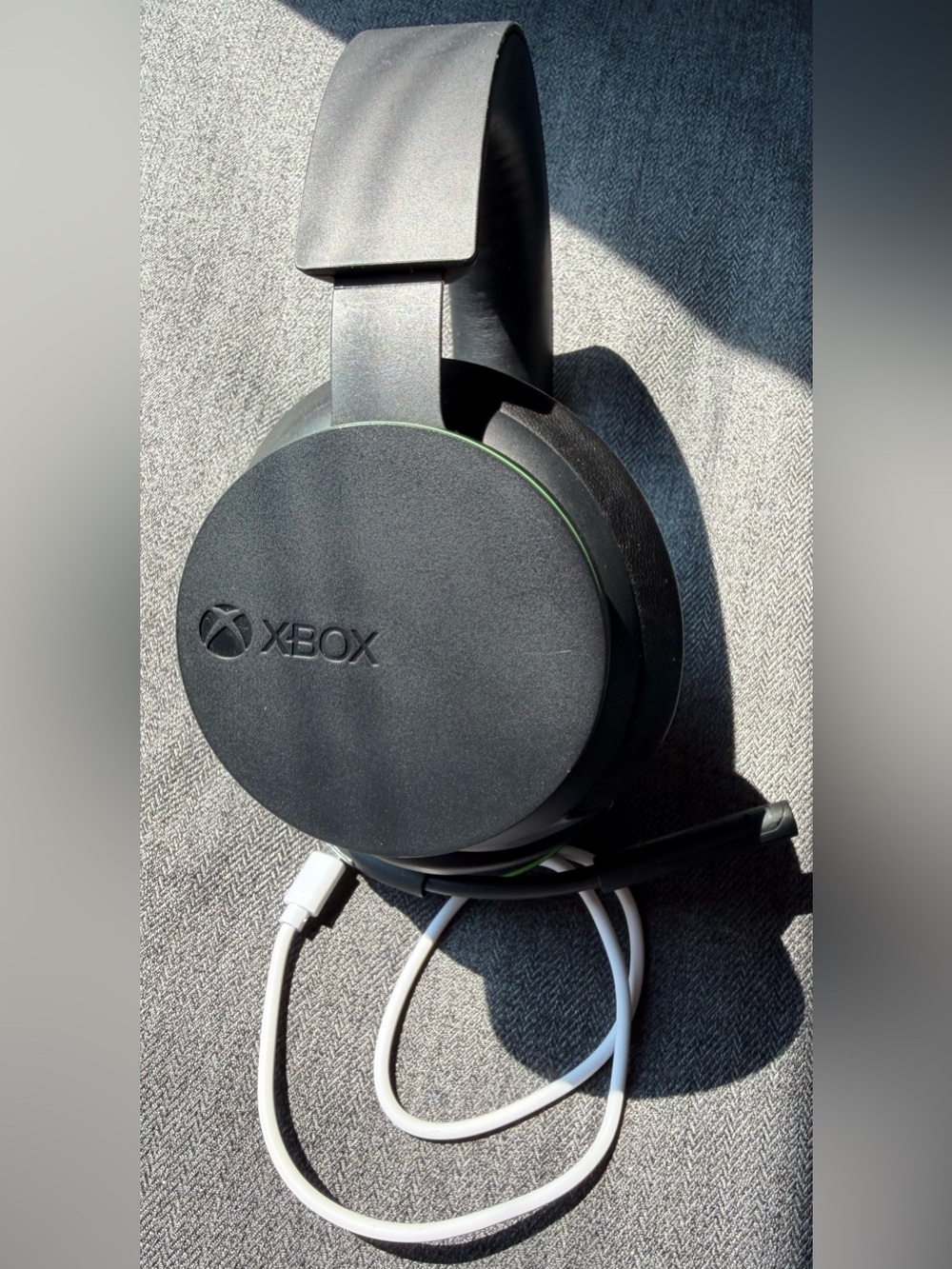 Xbox Wireless Gaming Headset — Black with Green Accent